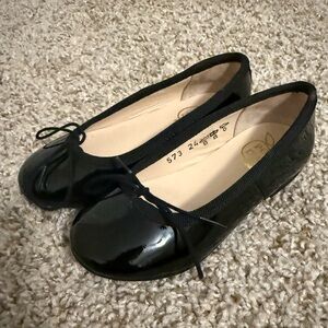 Pom D'Api Classic Black Genuine Patent Leather Ballet Flats EU24. Gently Used